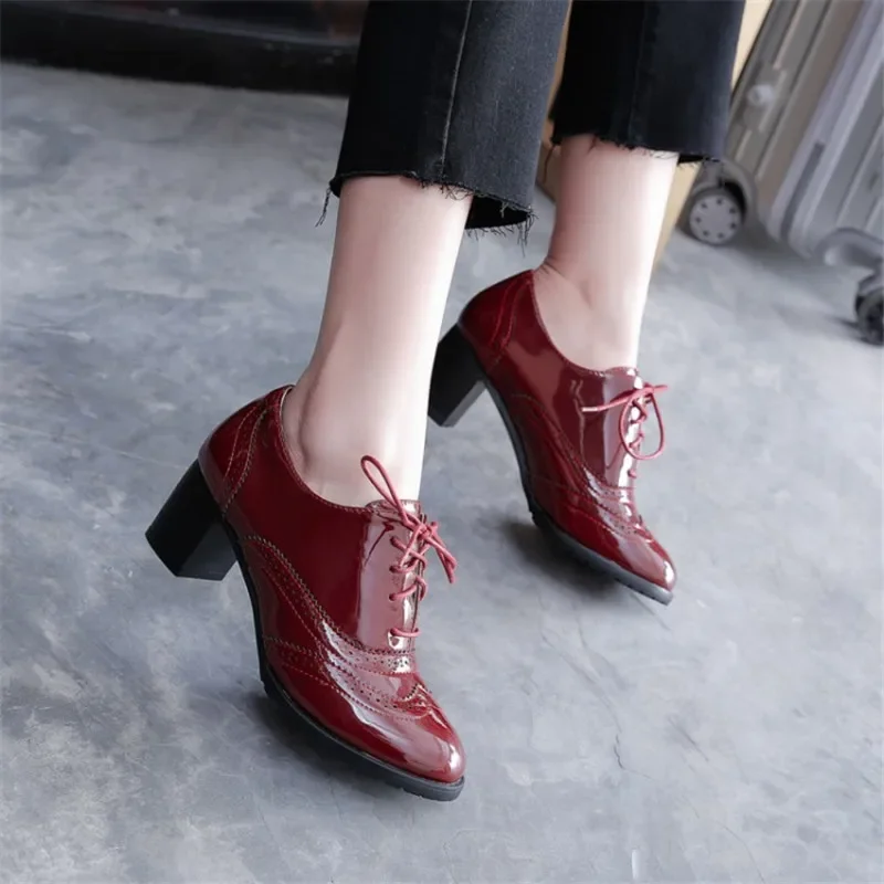 British Women's Oxfords Blue R - Patent Leather Oxford 评论和价格